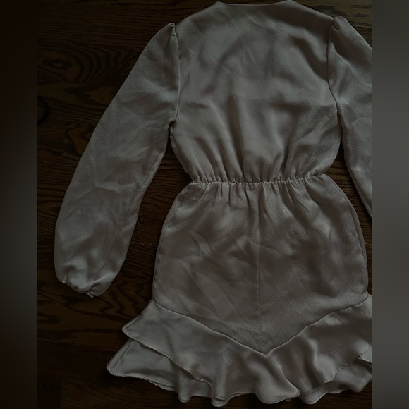 Satin Silky aesthetic long sleeve rose pink dress - Express - size XS - Picture 1 of 4